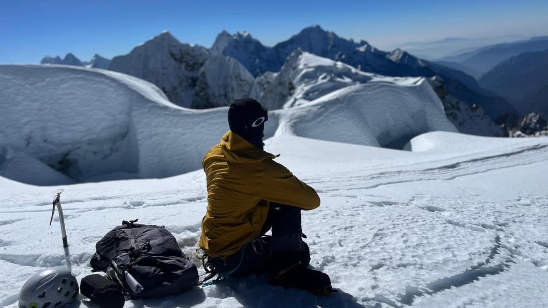 The First-ever in History: Mathias Squirrelhill Becomes First Person to Practice Yoga in the Highest Altitude. (Mt. Cholatse 6440 meters)
