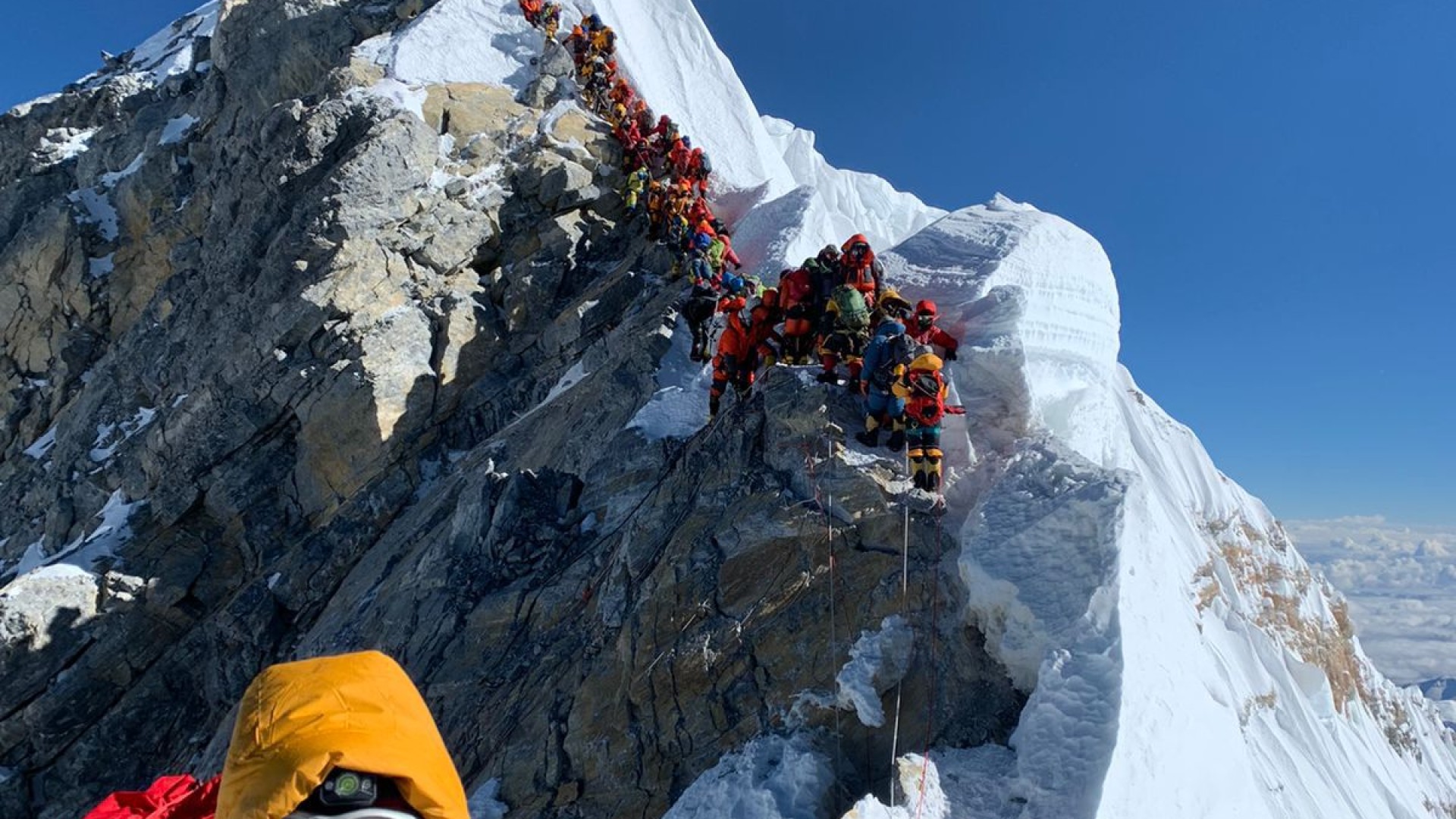 Everest 2026: New Fixed Ropes, Stricter Waste Management, and Enhanced Regulations