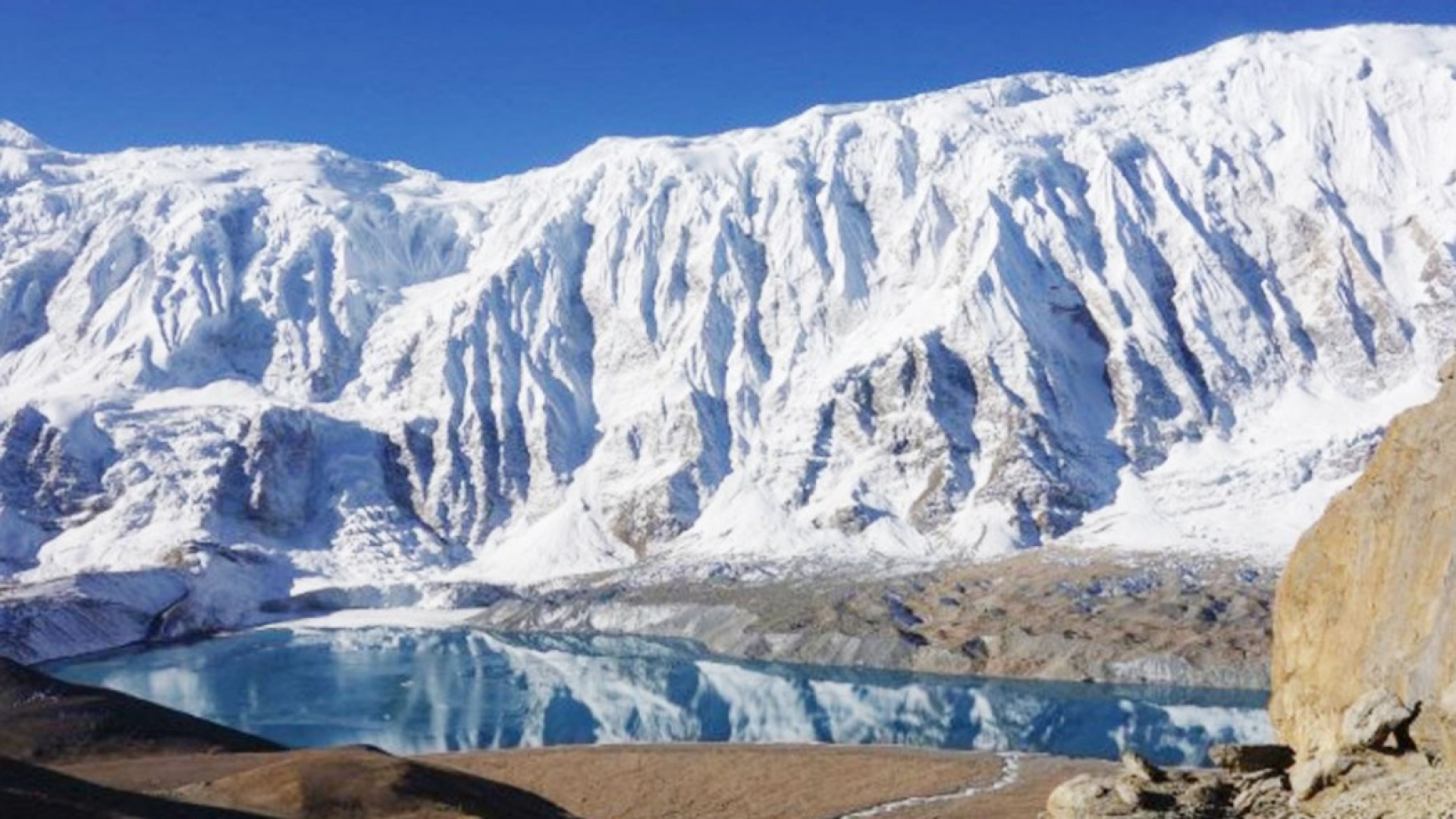 Tilicho 4920m Lake Trek