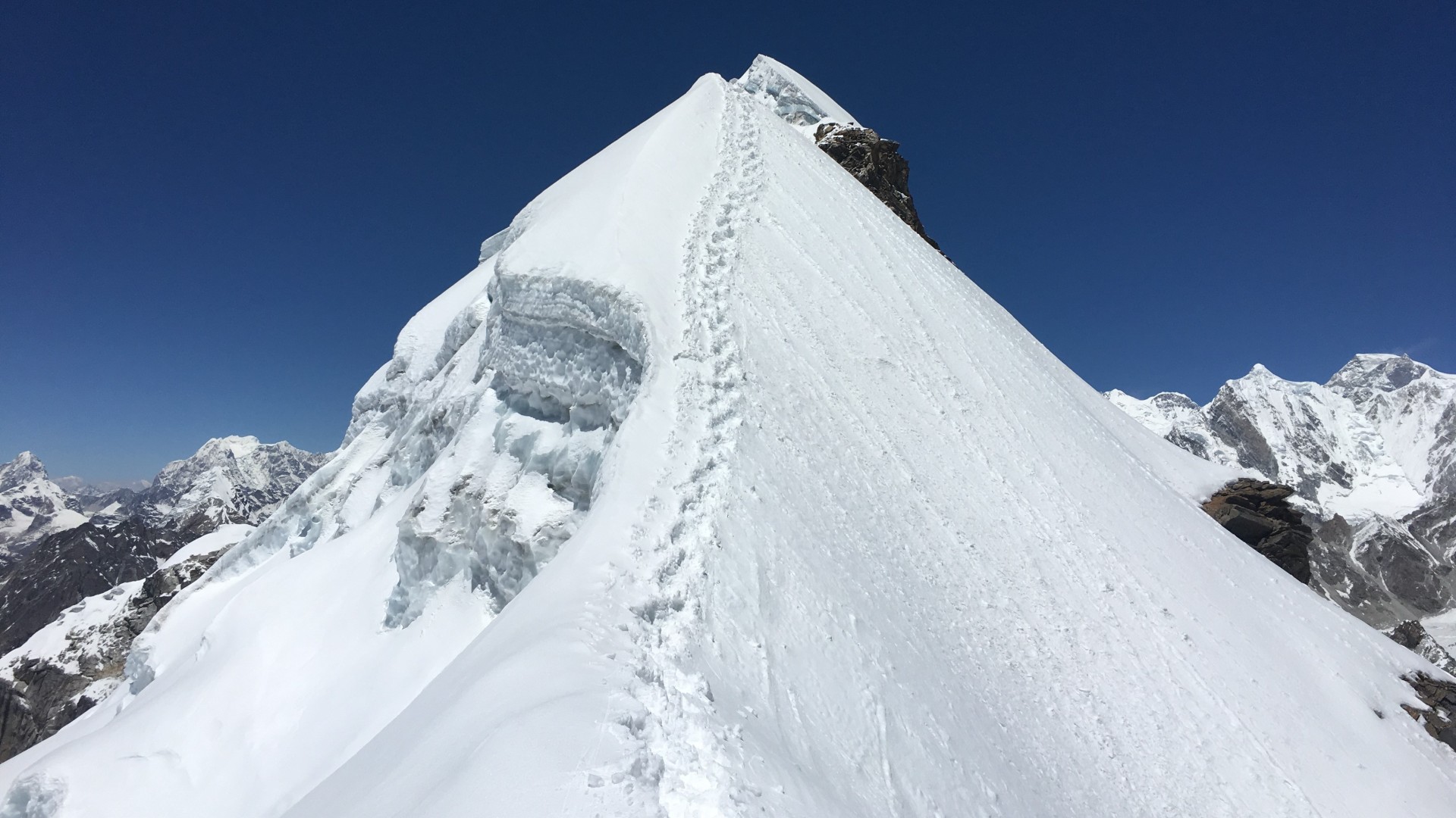 Island 6,189m Peak Climbing