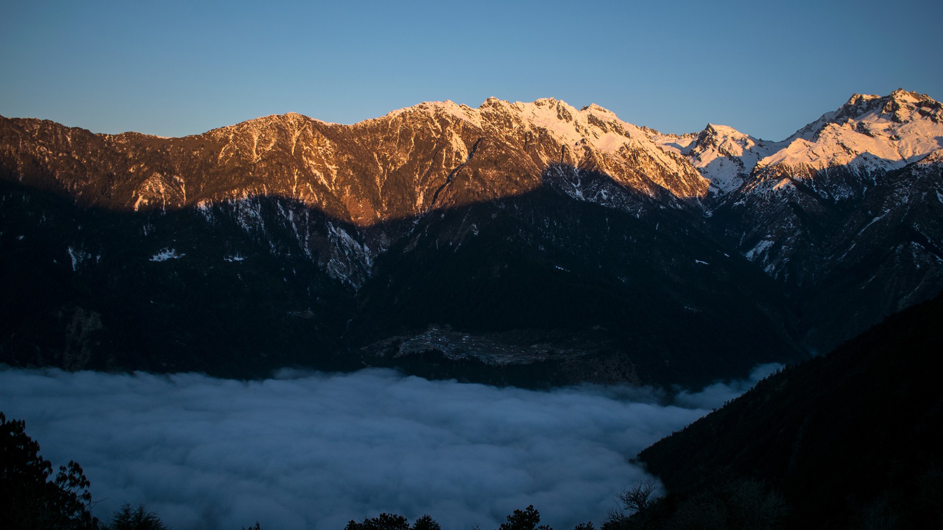 Langtang Helambu Trek