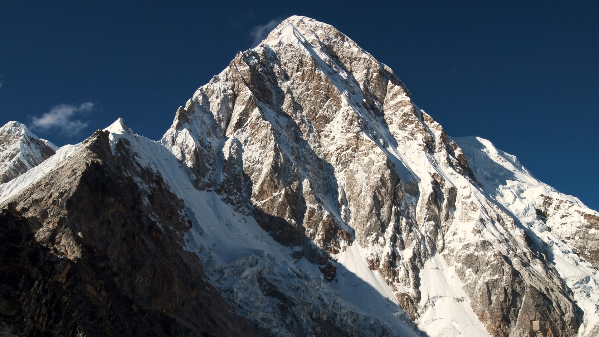 Mt. Pumori 7,161m Climbing Expedition