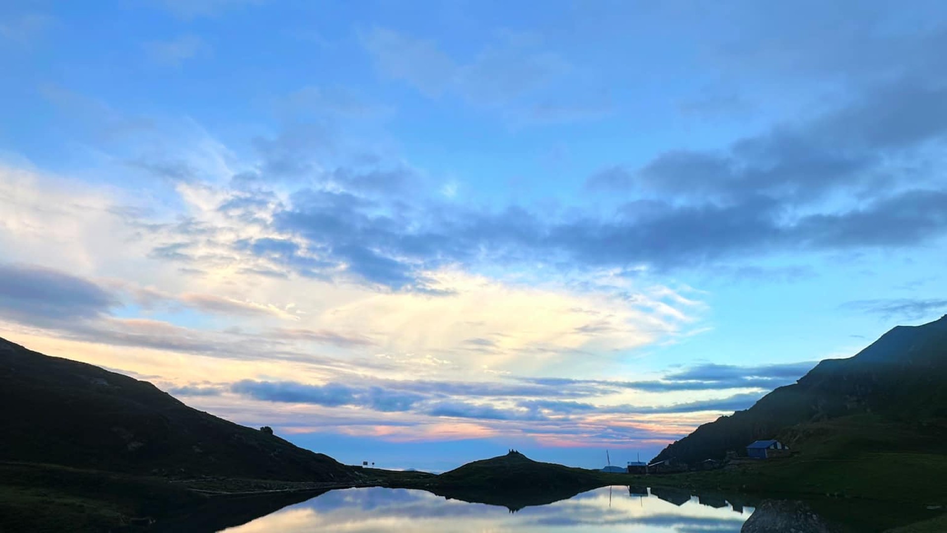 Jugal Himal 3800m and Panch Pokhari 4100m Trek